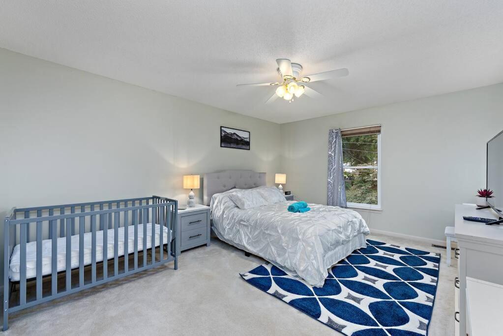 Beautiful Townhome, 11 Minutes To Downtown, Kcmo. Kansas City Exterior foto